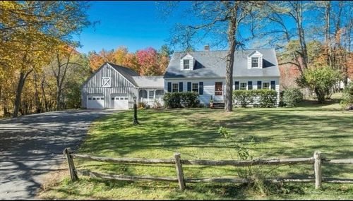 88 Buffam Rd, Pelham, MA, 01002-9801 | Card Image