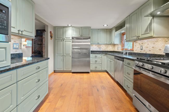 69 Hillvale Dr, House other with 4 bedrooms, 2 bathrooms and null parking in Manchestr Ctr VT | Image 17