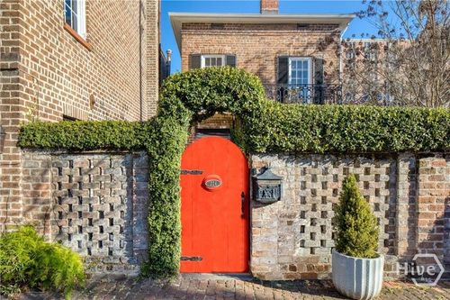 224 E Gordon St, Savannah, GA, 31401-5004 | Card Image