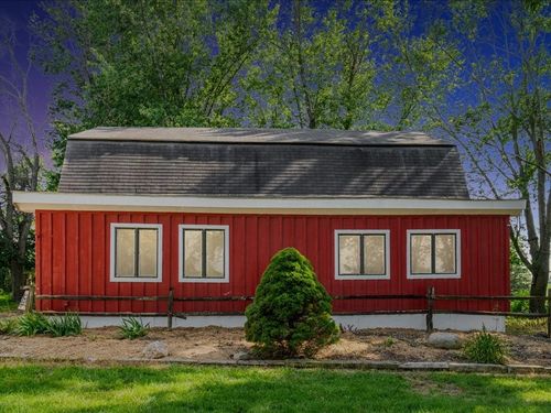 1258 Rollins Rd, Central City, IA, 52214-9609 | Card Image