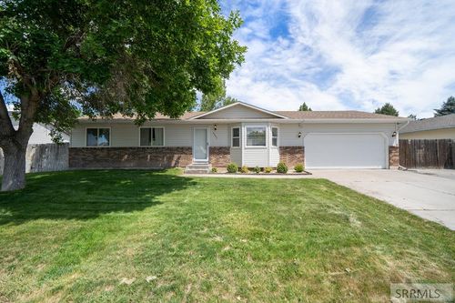 3647 Jill St, Ammon, ID, 83401-4633 | Card Image