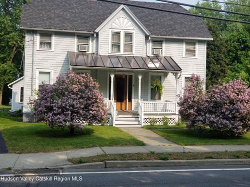 26 Chatham St, Kinderhook, NY, 12106-2204 | Card Image