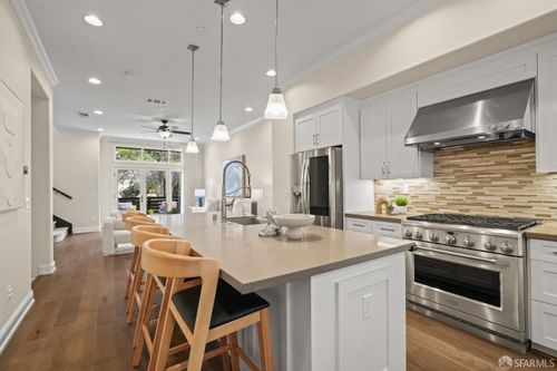 220 Sierra Vista Avenue, Mountain View, CA, 94043 | Card Image