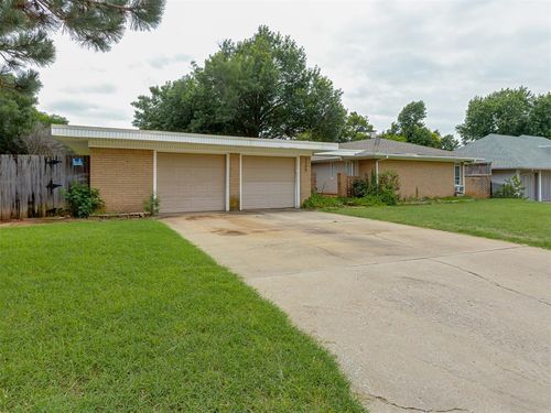 3700 N Edgewater Drive, Oklahoma City, OK, 73116 | Card Image