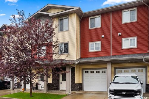 303-3440 Avonhurst Dr, Regina, SK, S4R2E1 | Card Image