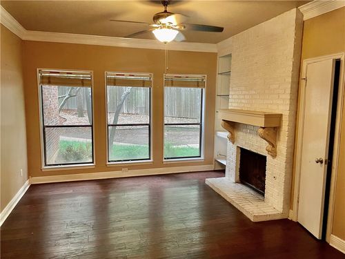 unit-145-3839 Dry Creek Dr, Austin, TX, 78731-4860 | Card Image