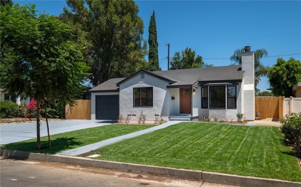 Residential in Reseda 2