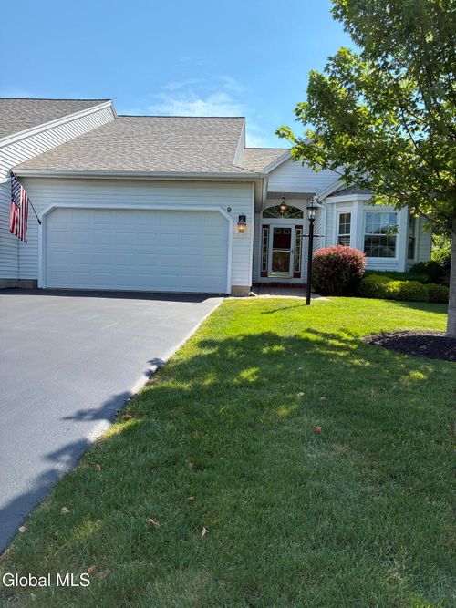 9 Hyland Cir, Troy, NY, 12182-1690 | Card Image