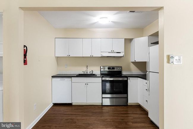 APT-4M7 - 275 Green St, Condo with 2 bedrooms, 1 bathrooms and null parking in BEVERLY NJ | Image 13