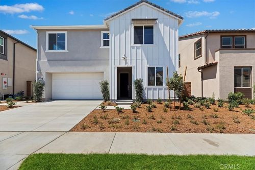 3820 Crossen Dr, Corona, CA, 92883-6371 | Card Image