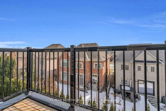 178 Golden Trail, House attached with 5 bedrooms, 4 bathrooms and 1 parking in Vaughan ON | Image 20