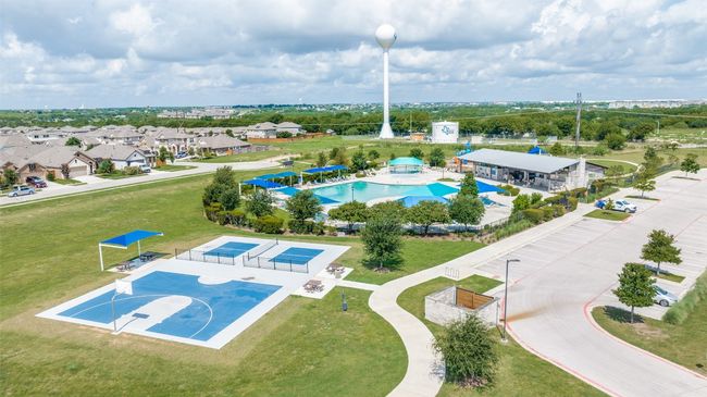 Bird's eye view of community amenities | Image 30