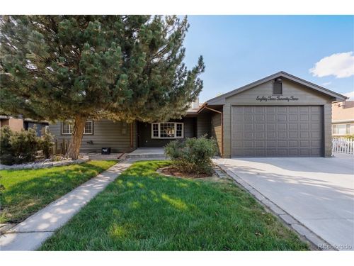 8225 W 19th Ave, Lakewood, CO, 80214-5916 | Card Image