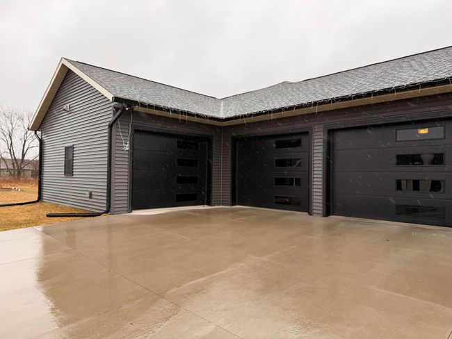 7326 Hidden Valley Dr, House other with 3 bedrooms, 5 bathrooms and null parking in Holland WI | Image 71