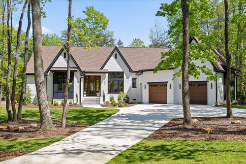 221 Lookout Crest Ln, Lookout Mountain, GA, 30750-2998 | Card Image