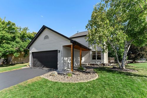 18863 Broadmoore Dr, Eden Prairie, MN, 55346-1025 | Card Image