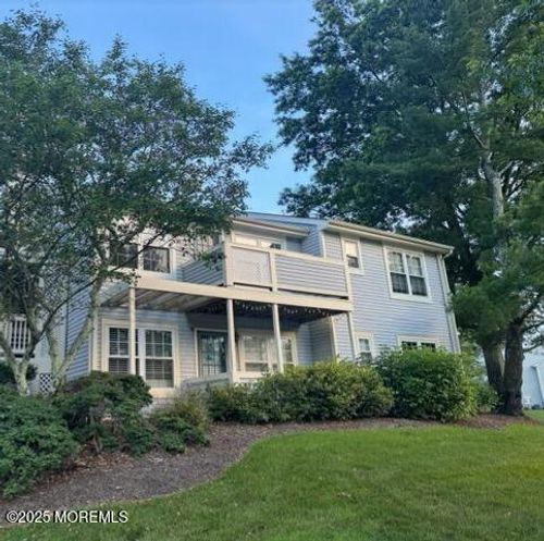 414 Brookview Ct, Howell, NJ, 07731-3034 | Card Image