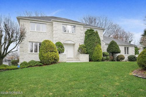 135 Yorkshire Dr, Morganville, NJ, 07751-9526 | Card Image