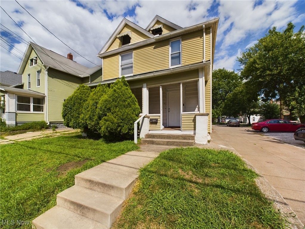 Allyn St, Akron, OH 44304