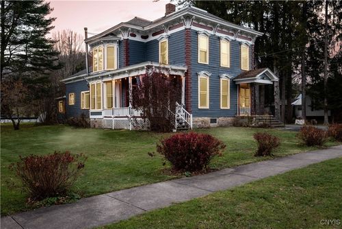 130 Boon St, Barneveld, NY, 13304-2405 | Card Image