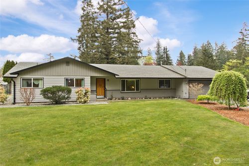 25040 180th Avenue Se, Kent, WA, 98042 | Card Image