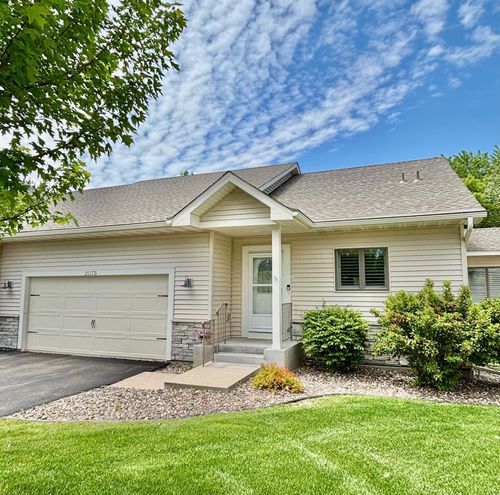 2075 Cardinal Gln, North Saint Paul, MN, 55109-2681 | Card Image