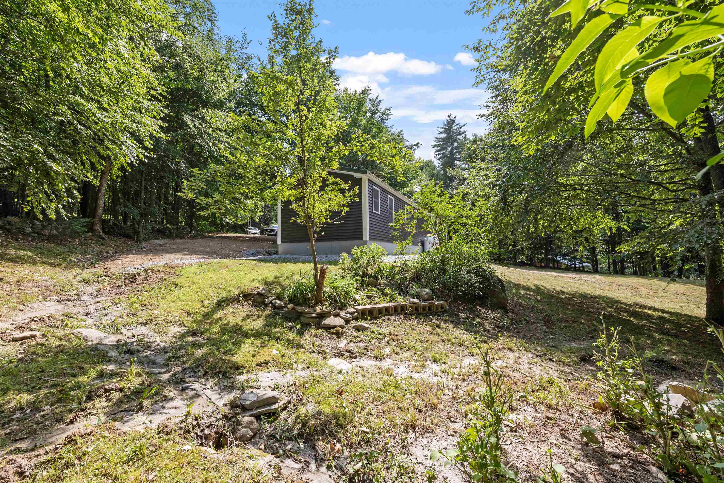 Webber Rd, Strafford, NH 03884