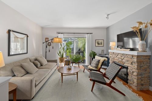 34-15233 34 Ave, Surrey, BC, V3Z2T7 | Card Image