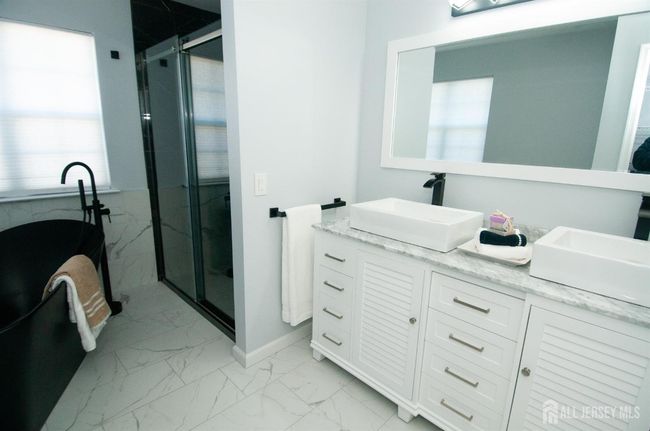 82 Eddington Ln, House other with 4 bedrooms, 3 bathrooms and null parking in Monroe NJ | Image 27