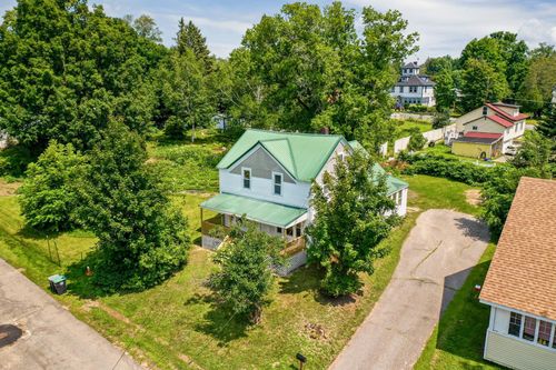 17 Charles St, Franklin, NH, 03235-1305 | Card Image