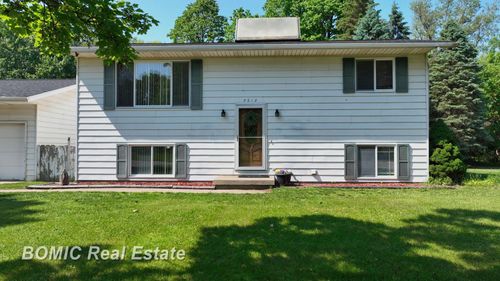 5612 Jay Rd, Vassar, MI, 48768-9425 | Card Image