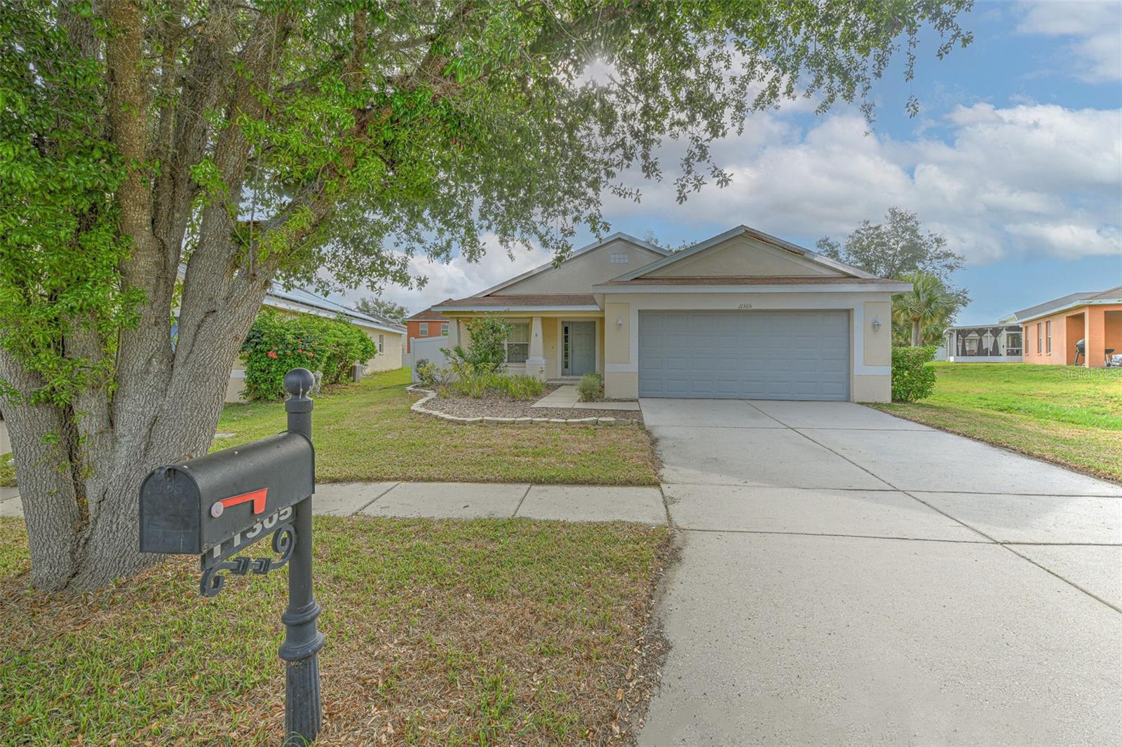 Coconut Island Dr, Riverview, FL 33569