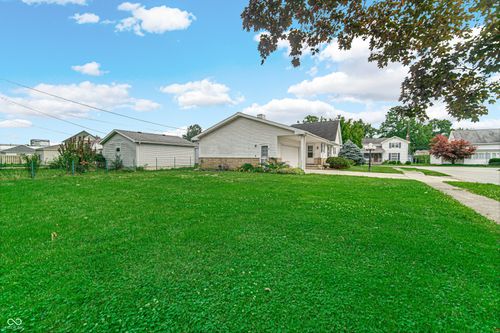 604 E Columbia St, Flora, IN, 46929-1110 | Card Image
