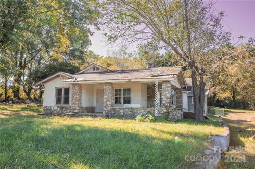 2033 Shelby Road, Kings Mountain, NC, 28086 | Card Image