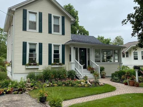 323 W Washington St, West Chicago, IL, 60185-2745 | Card Image