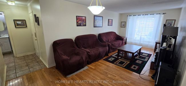 35 Triple Crown Dr, House other with 5 bedrooms, 3 bathrooms and 3 parking in Brampton ON | Image 6