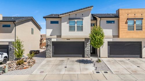 5669 S Duel Ln, St George, UT, 84790-2737 | Card Image