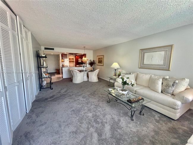 APT-311D - 2309 S Cypress Bend Dr, Condo with 3 bedrooms, 2 bathrooms and null parking in Pompano Beach FL | Image 14