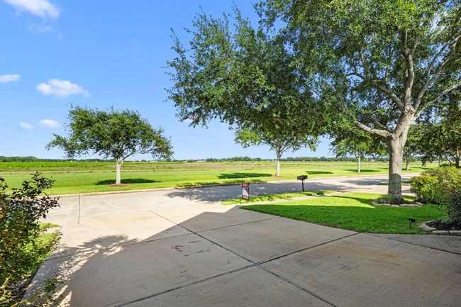 14214 Ayers Rock Rd, House other with 3 bedrooms, 2 bathrooms and 2 parking in Sugar Land TX | Image 6