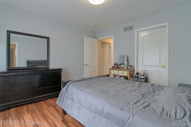 36-4th-Bedroom-2nd-View.jpg | Image 35