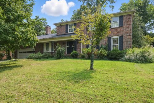 308 Blankenbaker Ln, Louisville, KY, 40207-1235 | Card Image