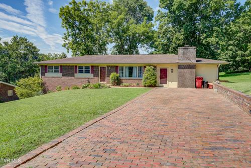 223 Sequoyah Dr, Johnson City, TN, 37604-1412 | Card Image