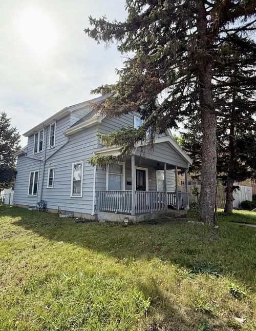 4003 W Hampton Avenue, Milwaukee, WI, 53209 | Card Image