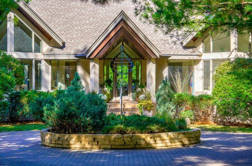 1 Capaul Woods Ct, North Oaks, MN, 55127-2038 | Card Image