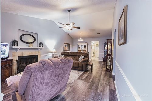 8-2019 Shields Rd, Dalton, GA, 30720-5088 | Card Image