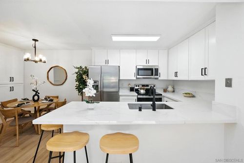 204-3575 Ruffin Rd, San Diego, CA, 92123 | Card Image