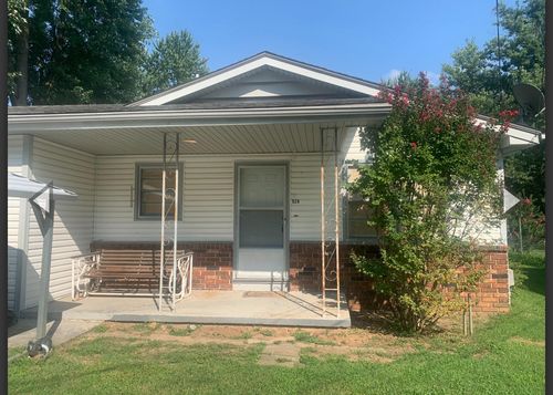 928 N Glenn Ave, Springfield, MO, 65803-2338 | Card Image