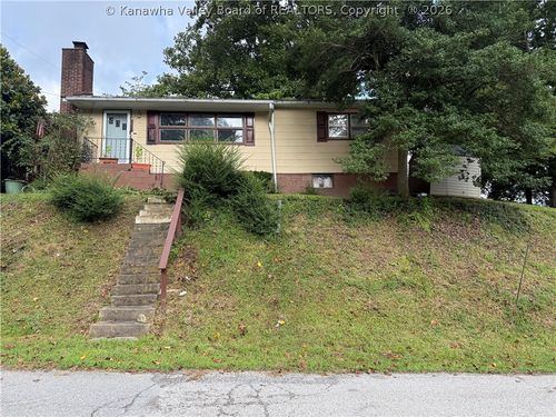 355 3rd Ave W, Madison, WV, 25130-1053 | Card Image
