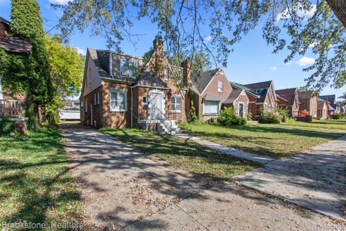 6190 Grayton St, Detroit, MI, 48224-2068 | Card Image