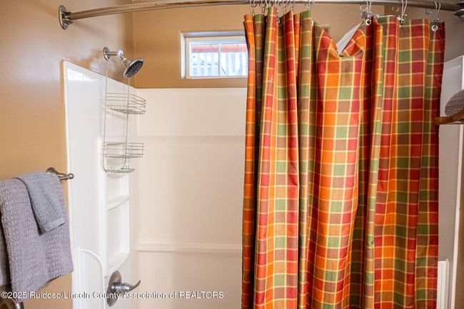 901 Main Rd, House other with 4 bedrooms, 3 bathrooms and null parking in Ruidoso NM | Image 33